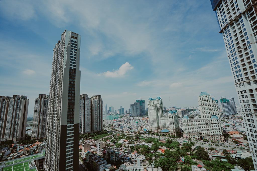 The Berry Vinhomes Luxury Apartments Хошимин Екстериор снимка