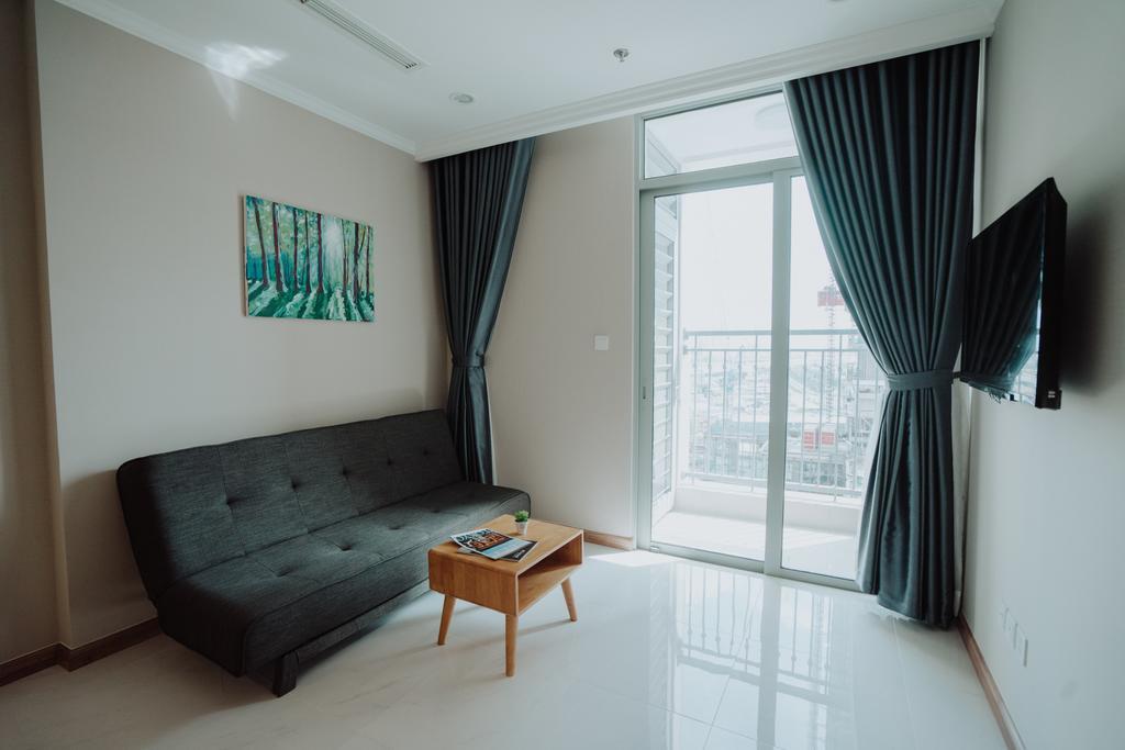 The Berry Vinhomes Luxury Apartments Хошимин Екстериор снимка