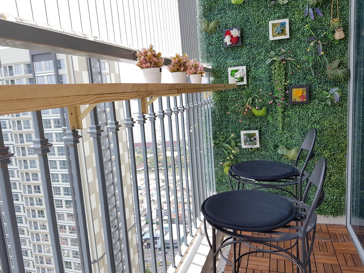 The Berry Vinhomes Luxury Apartments Хошимин Екстериор снимка