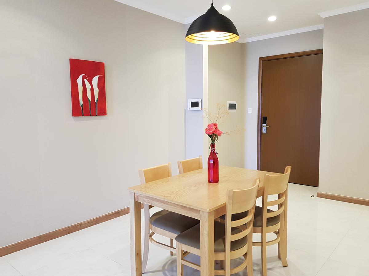 The Berry Vinhomes Luxury Apartments Хошимин Екстериор снимка