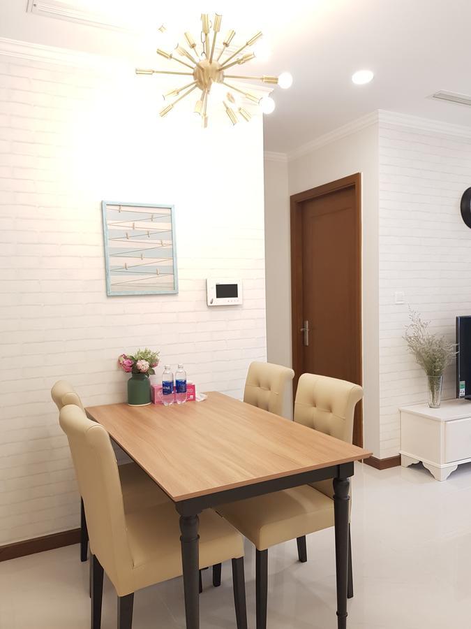The Berry Vinhomes Luxury Apartments Хошимин Екстериор снимка